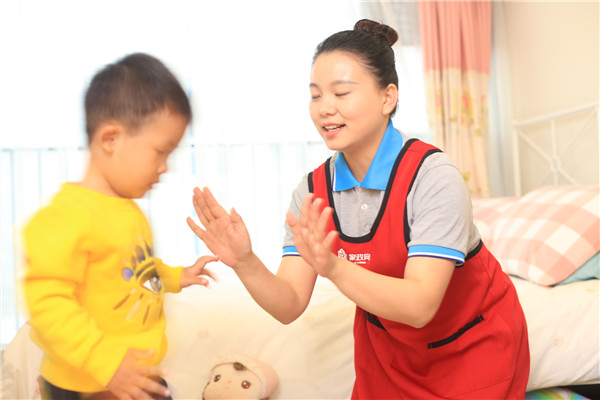 帶小孩保姆應(yīng)該選擇什么樣的？有哪些優(yōu)勢(shì)？
