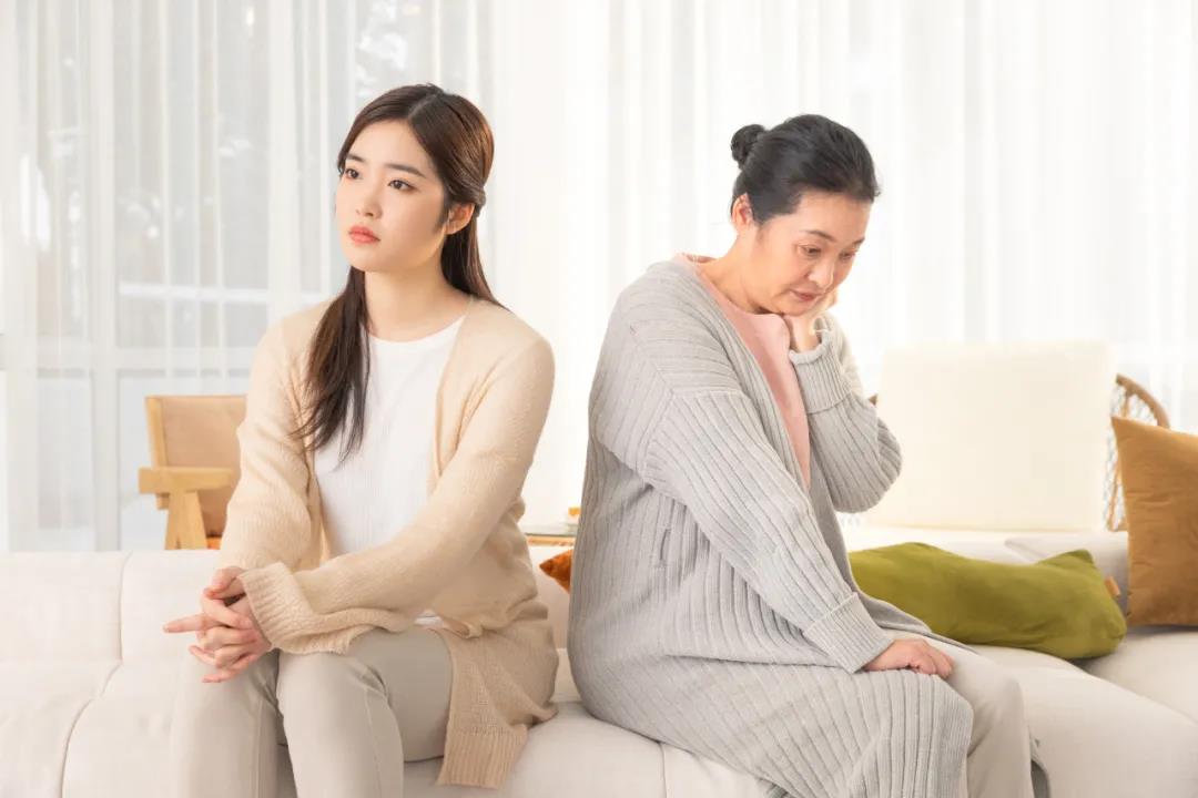阿姨上戶時如何與急躁雇主相處？高級家政服務(wù)員教你3個方法！